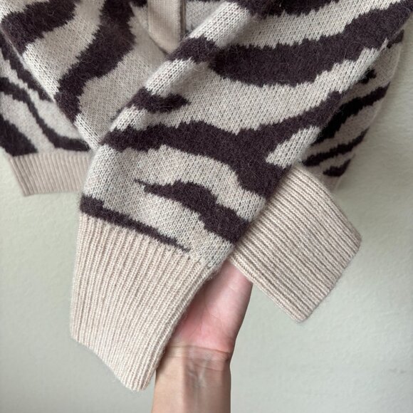 J. Crew Cozy Wool Alpaca Blend Ribbed V-Neck Cardigan Sweater in Zebra Stripe - Picture 8 of 13